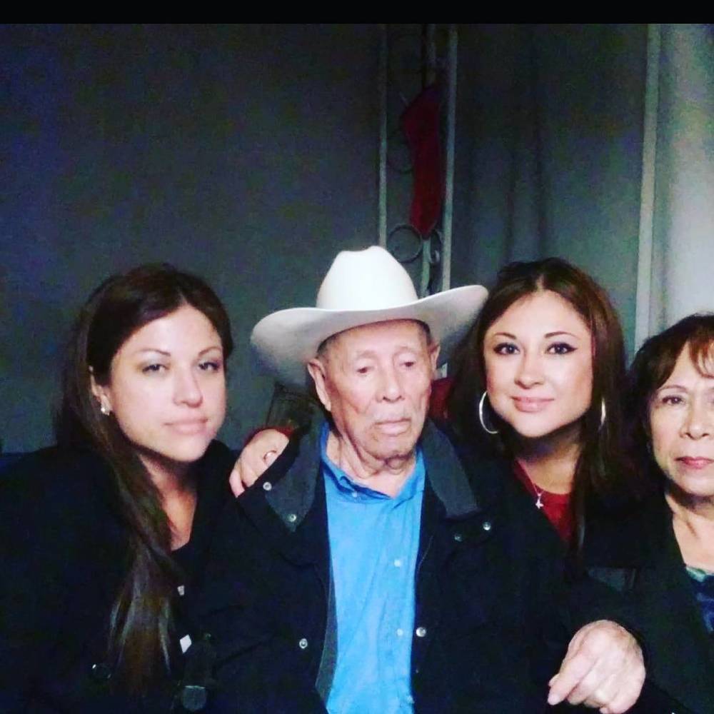 Meet your Posher, Carmelita